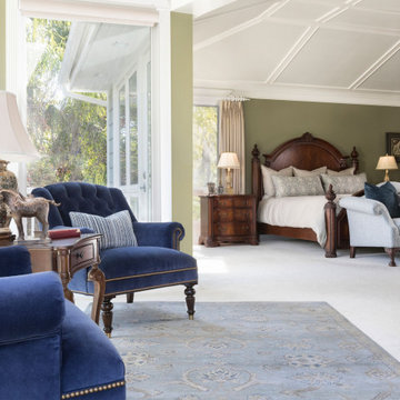 Traditional Master Suite with Singapore Treasures