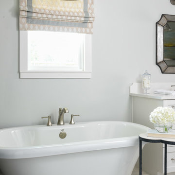 Transitional Bath with Industrial Flair