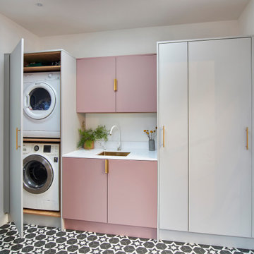 MODERN KITCHEN AND UTILITY