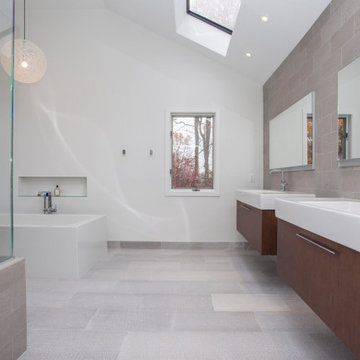 Modern Bathroom