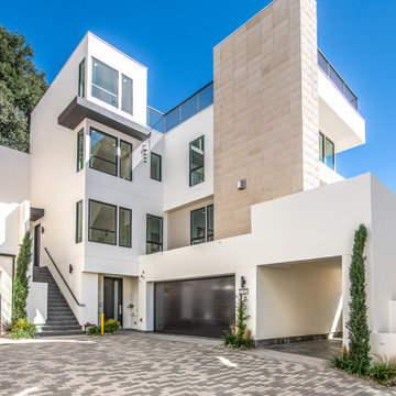 Vinyl Windows and Doors Enhance Amazing Views in L.A.
