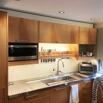 Working kitchen showroom in Venice CA