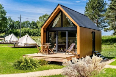 ライプツィヒにあるモダンスタイルのおしゃれな物置小屋・庭小屋の写真