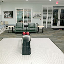 Southern Pine Bowling Alley - Seating & Storage - Lifestyle And Leisure
