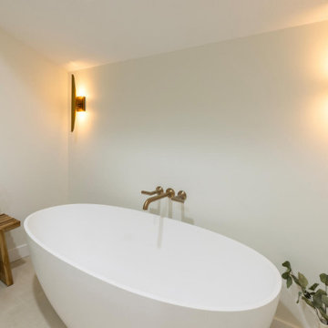 Gorgeous Modern Owners Suite
