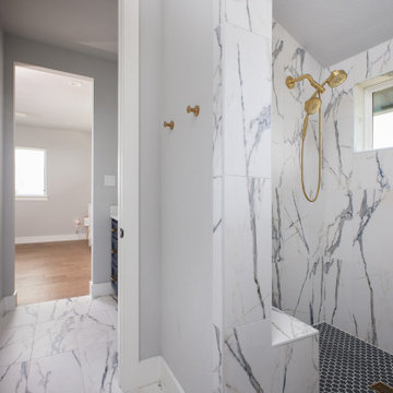 Modern: 4,950 ft², 4 BR/4 BA/2 ST home