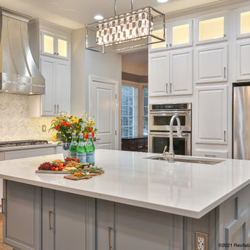 Glamorous Kitchen Makeover in Lansdowne, VA