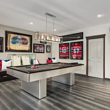 Billiards area & wine storage