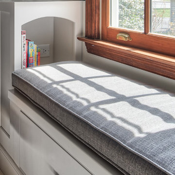 Kitchen Bench with Book Nook