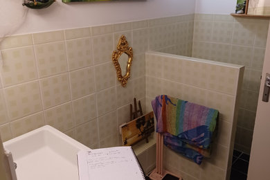 パリにあるお手頃価格の中くらいなコンテンポラリースタイルのおしゃれな住まいの写真