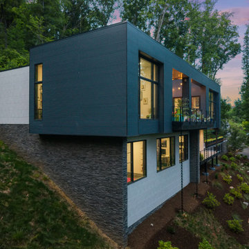 Wandering Oaks Modern