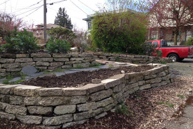 Container Beds, Raised Beds & Unique Gardens