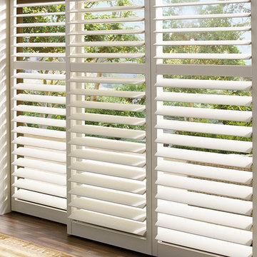 Hunter Douglas