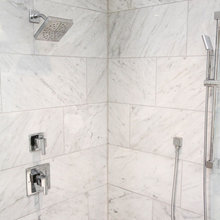 Traymore bathroom