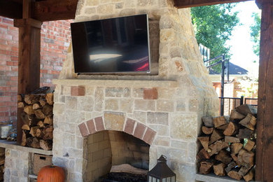 Patio - traditional patio idea in Dallas
