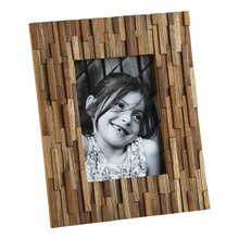 teak accesorries and lightning