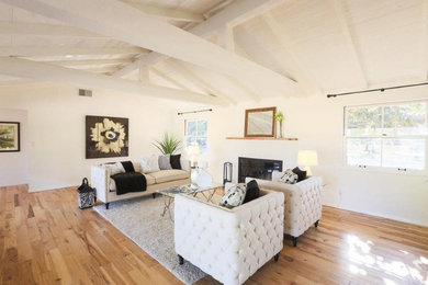 1960s home design photo in Santa Barbara