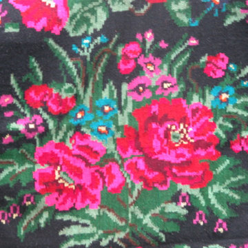 Rose Kelim
