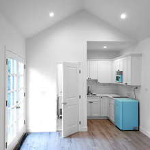 carriage house/garage
