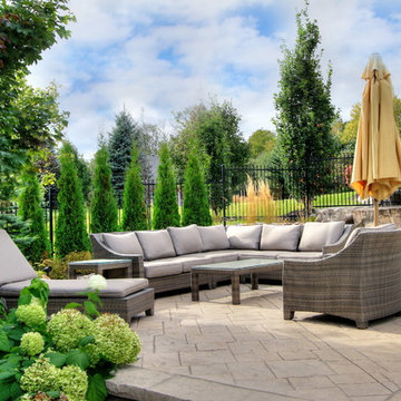 A Backyard to Entertain Family and Friends