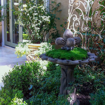 Vintage Landscaping | Secret Gardens