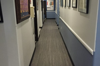 Example of a minimalist hallway design in Orange County