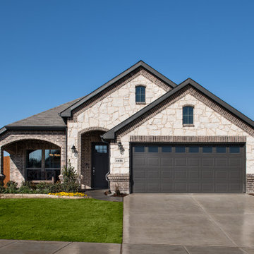 Kingspoint Model Home
