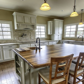 Constitutional Drive | Painted Oak