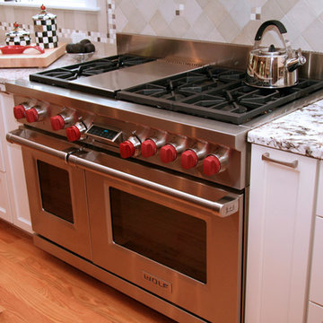 Transitional Center Island Kitchen