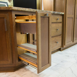 Showroom 2013 - Kitchen Drawer Organizers