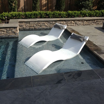 Ledge Lounger in-pool Chaise