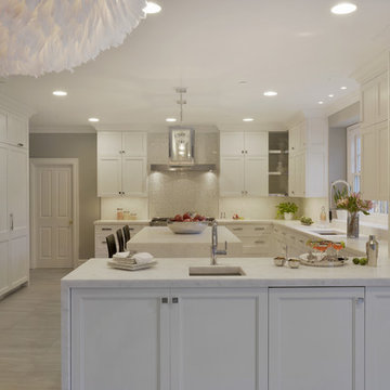 Traditional w/ Contemporary Style!