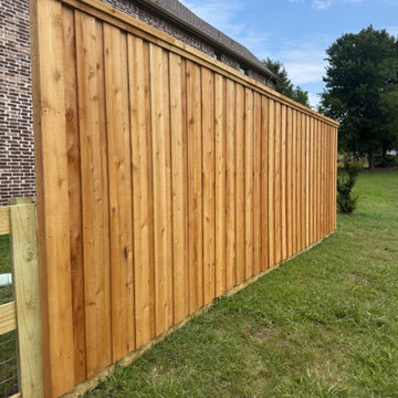 Blue Ridge, TX - Farm & Ranch fence and custom wood privacy fence combo