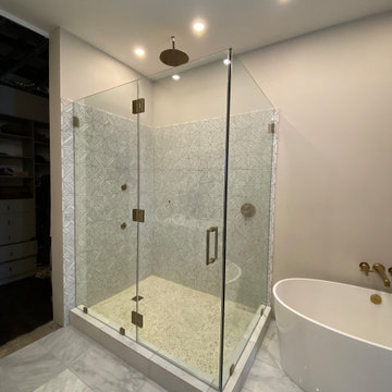 1/2'' thickness clear tempered glass corner 90 degrees swing shower door