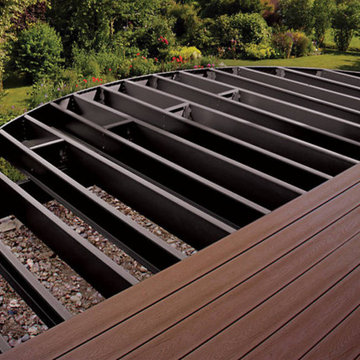 Pebbletec pool + Trex deck in Studio City, CA