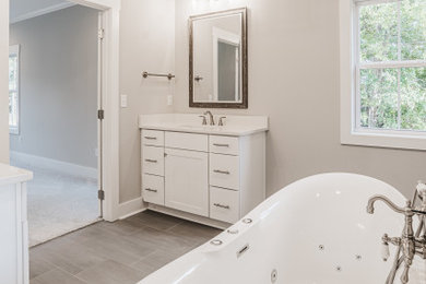 Example of a cottage bathroom design in Other