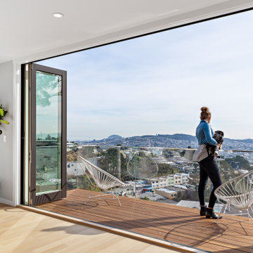 Modern San Francisco Dwelling Enjoys Indoor/Outdoor Living with Folding Doors