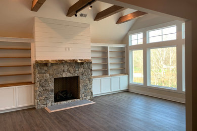 Example of a living room design in Other