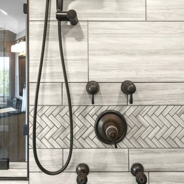 Can we spend all day in this bathroom?