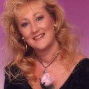 Suzanne Youngs foto