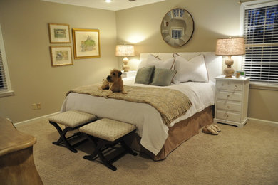 Example of a classic bedroom design in Atlanta