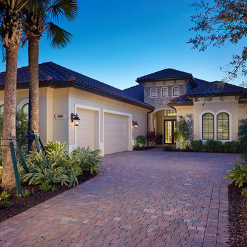 Clara CAB26 at Mediterra