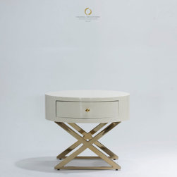 Moderno - Nightstands And Bedside Tables