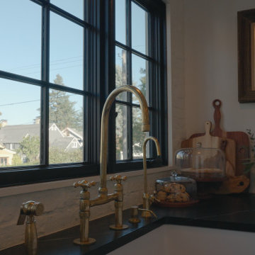 Alameda Tudor
