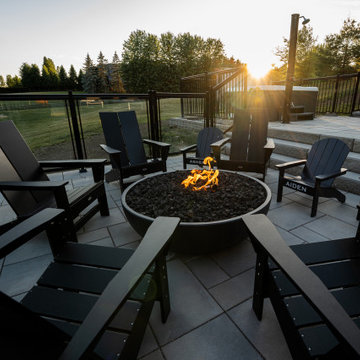 Contemporary Fire Pit Lounge & Outdoor Gathering Space