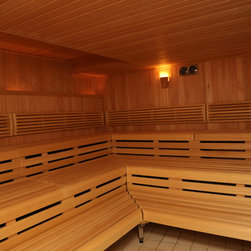 Saunab&auml;nke und R&uuml;ckenlehnen in massiv Ajous, Wand-Verkleidung in massiv Hemlock - Saunas