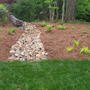 Rear Yard Outdoor Custom Kitchen and Shade Garden