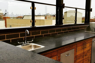Mid-sized mountain style l-shaped kitchen photo in Chicago