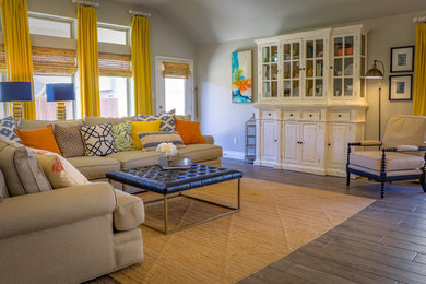 Design ideas for a transitional living room in Austin.