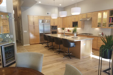 Example of a trendy kitchen design in Minneapolis